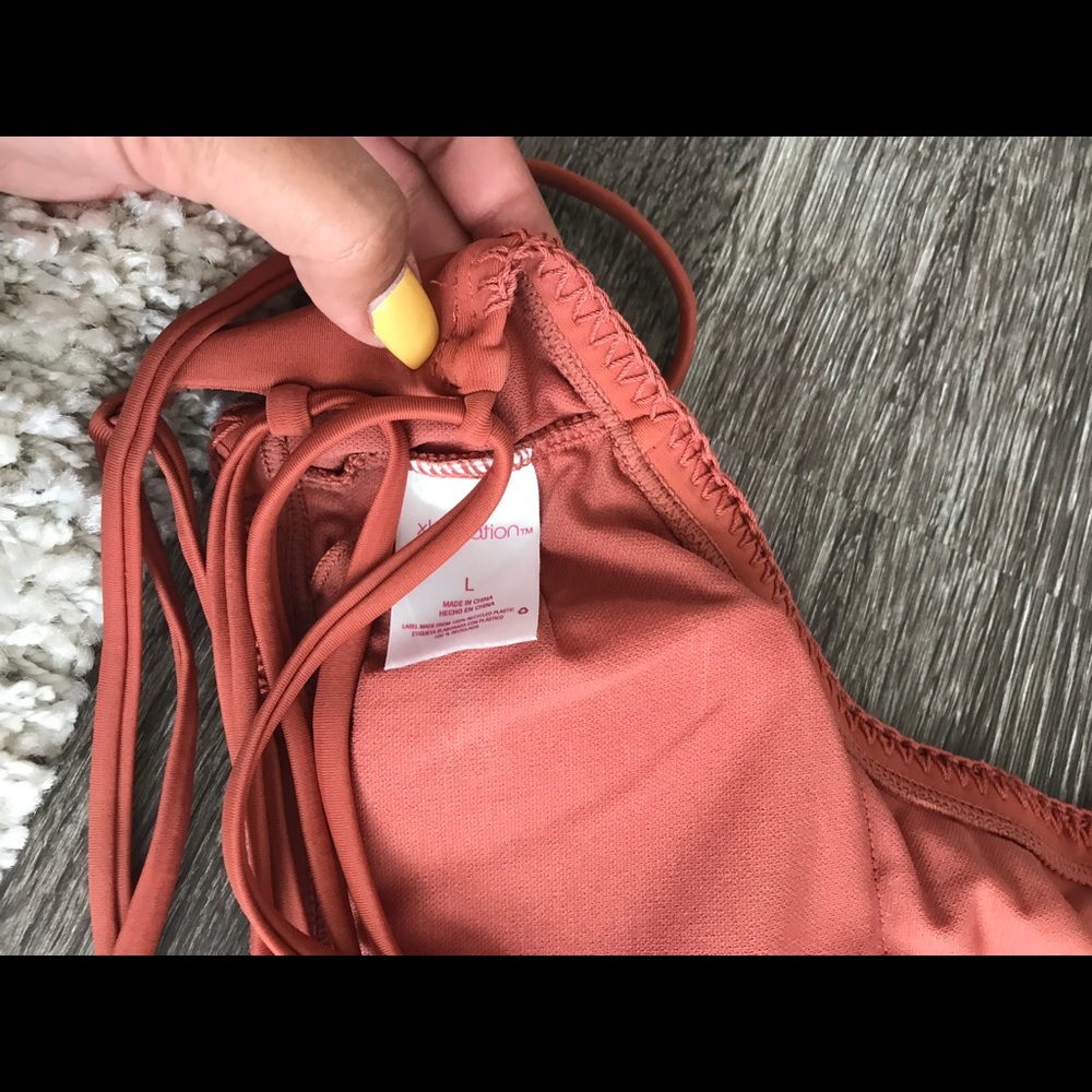 Bathing suit - Picture 2 of 3